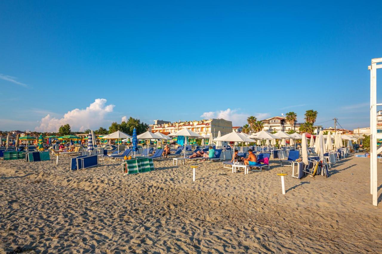 Hotel Venezia Golem  Dış mekan fotoğraf