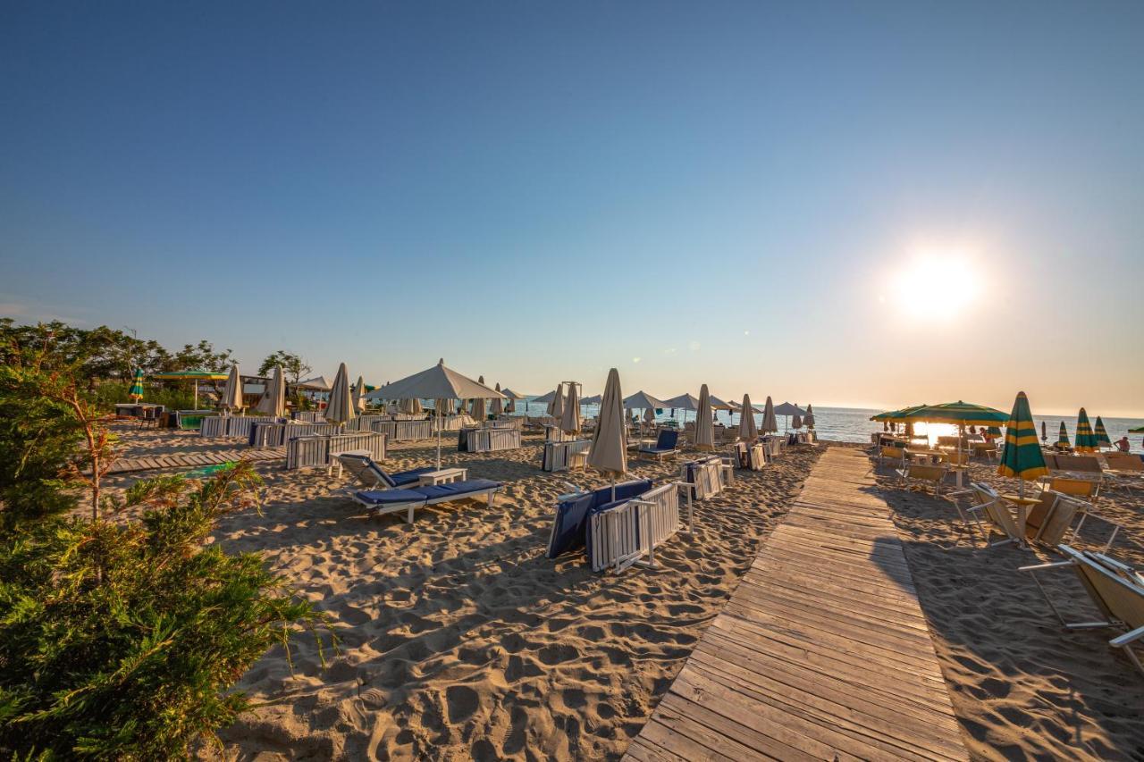 Hotel Venezia Golem  Dış mekan fotoğraf