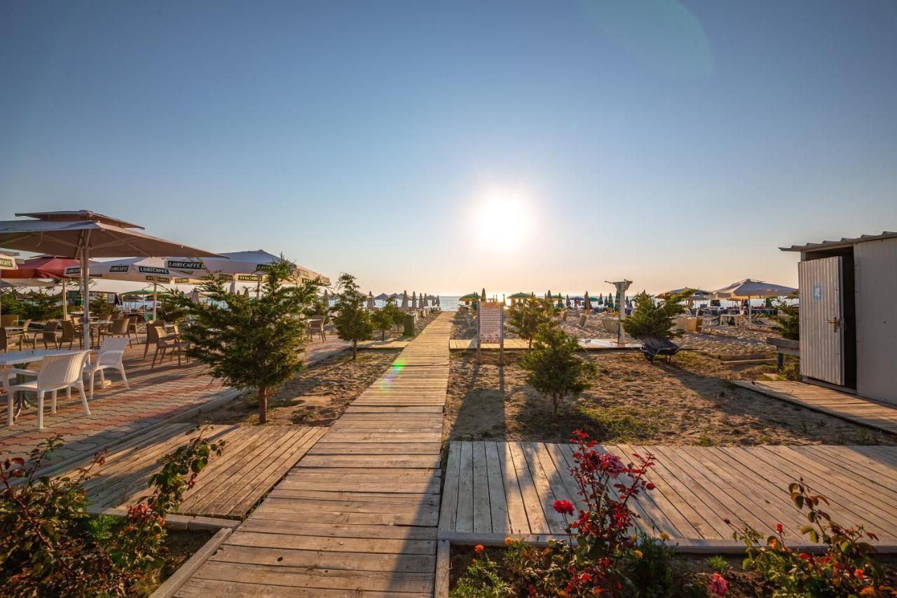 Hotel Venezia Golem  Dış mekan fotoğraf