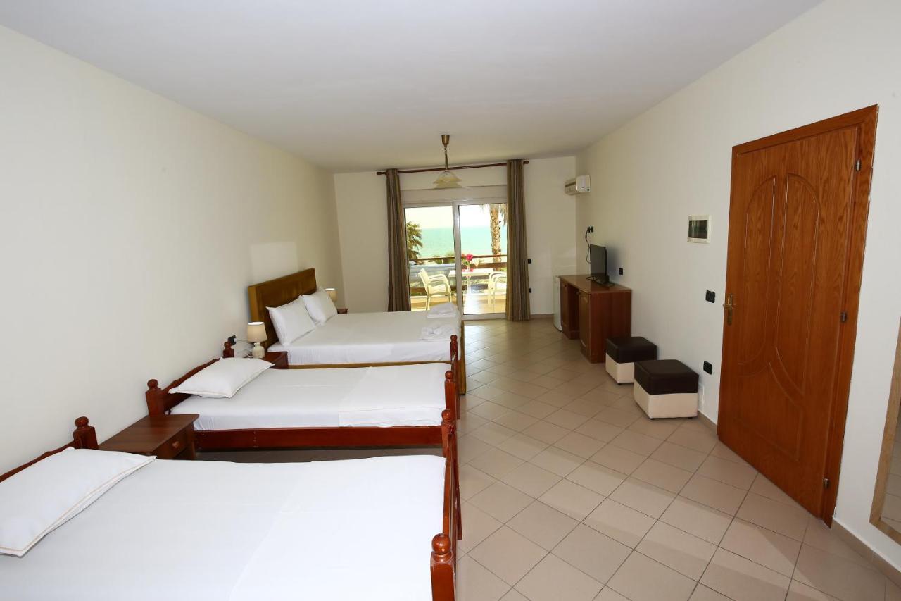 Hotel Venezia Golem  Dış mekan fotoğraf