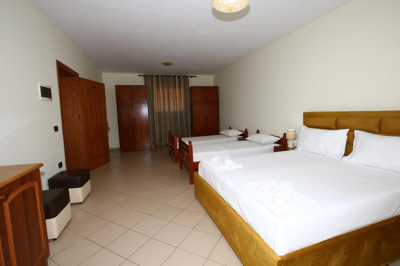 Hotel Venezia Golem  Dış mekan fotoğraf
